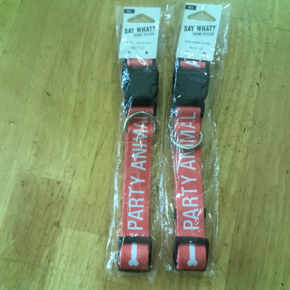 Lot of2 dog collarsM/L